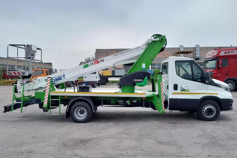 На одном из химзаводов Полтавской области будет работать новая автовышка COMET с высотой 24 м, фото 7