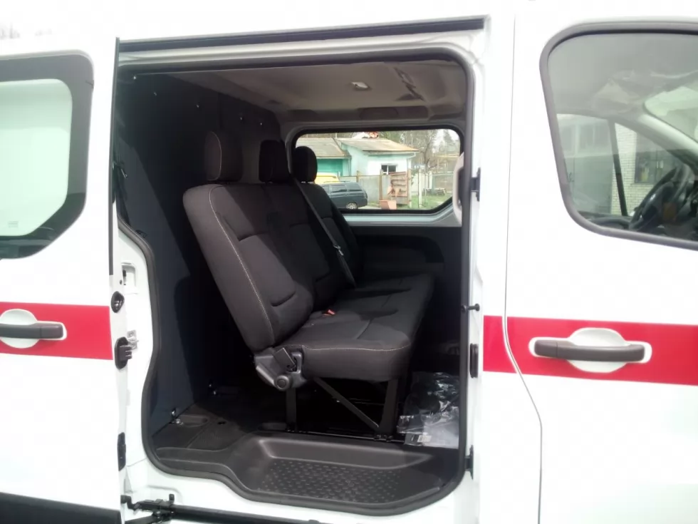 Завершено переоборудование Renault Trafic для спецавтомобиля аварийно-ремонтной службы, фото 2