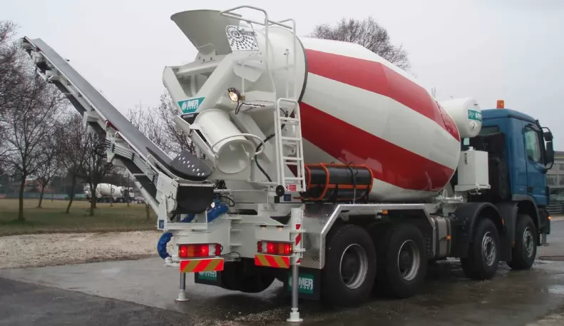 В продажу в Украине поступили ленточные конвейеры IMER L & T для бетона, фото 5