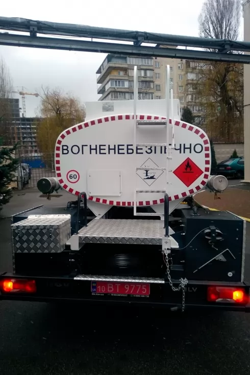 Сделан новый топливозаправщик ATZ-4 на базе IVECO Daily 70C16, фото 2