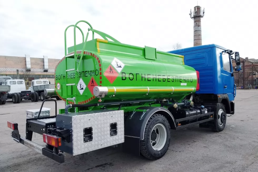 Днепропетровские аграрии приобрели новый автотопливозаправщик от Техкомплект, фото 4