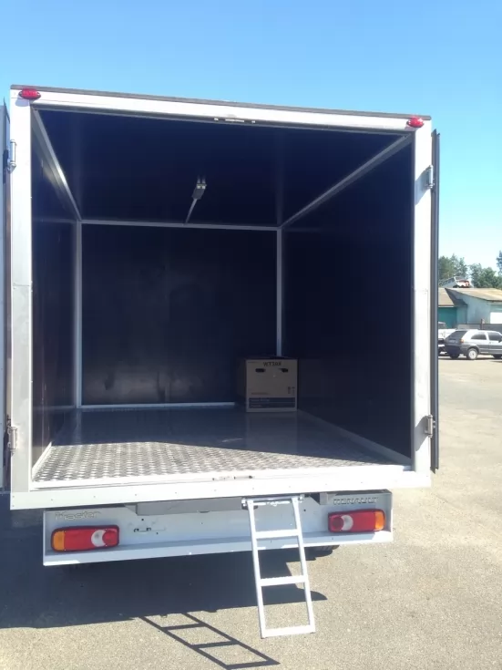 Новая аварийно-ремонтная машина на базе Renault Master отправляется к покупателю, фото 2