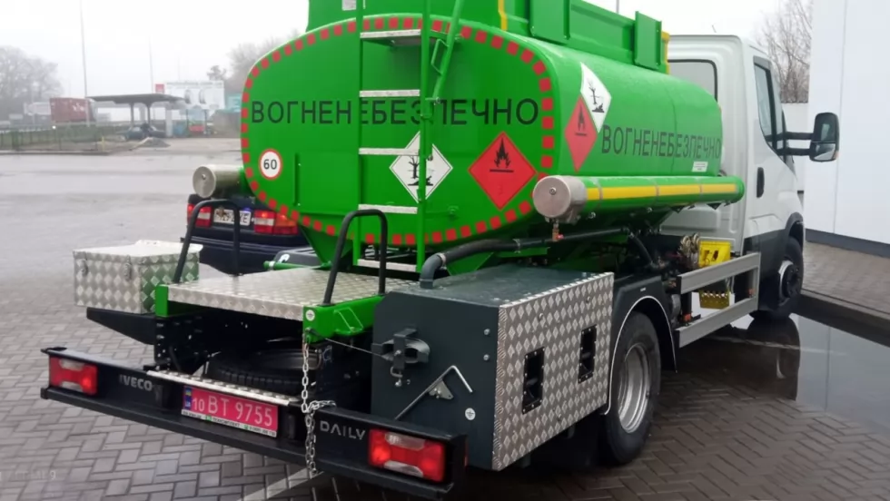 продажа топливозаправщиков на базе ивеко