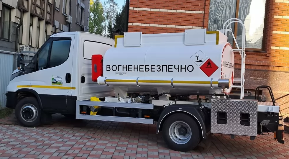 Два новых топливозаправщика APZ-4.0 на IVECO Daily пополнили автопарк постоянного покупателя нашего дилера, фото 2