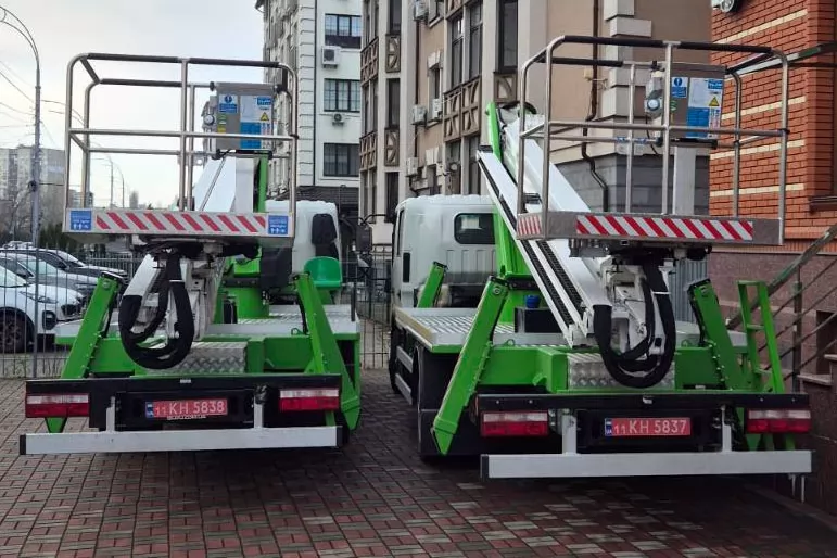 Автогидроподъемник COMET 24 | 2 | 11 (14) 4S HQ на DONGFENG CA9C