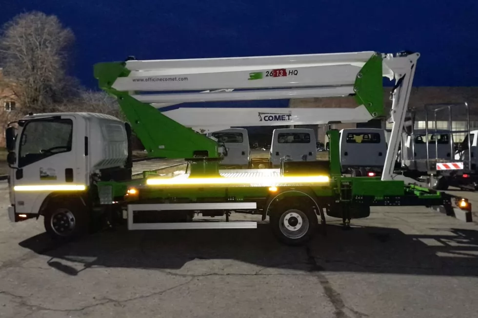 Изготовили автовышку с гуськом на базе ISUZU NQR 90, фото 5