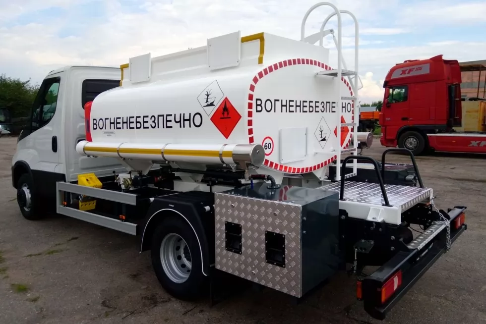 iveco daily бензовоз 2 мини-азс