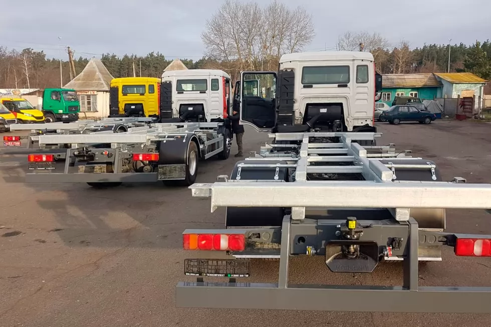 автомобиль контейнеровоз