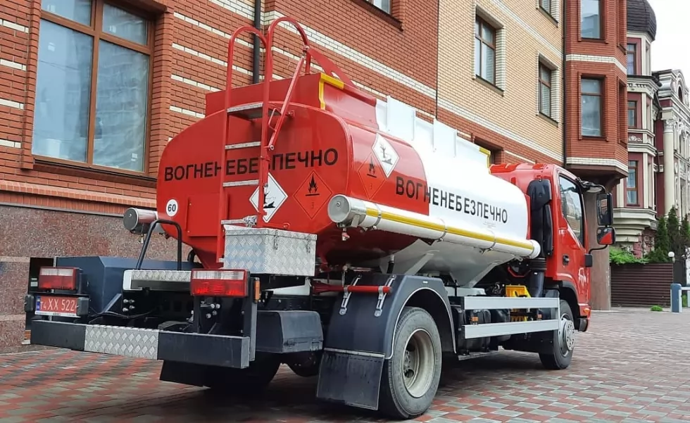 Славдорстрой приобрел еще один автотопливозаправщик 5 м <sup loading=