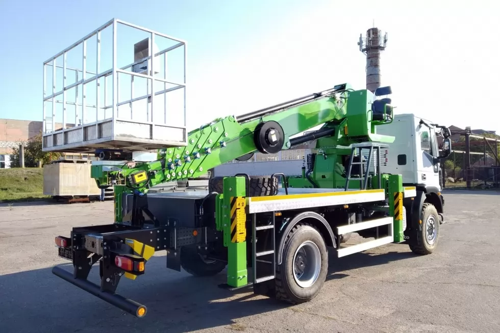 Киевэнерго приобрел 30-метровую автовышку SKYMAN DS00 на базе IVECO Eurocargo, фото 5