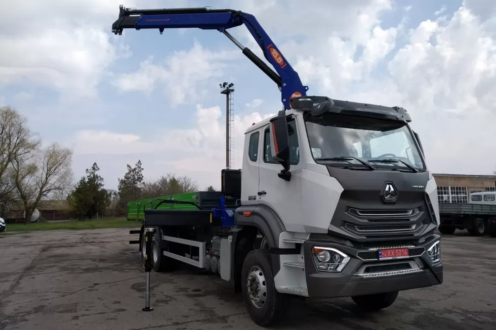 бортовые автомобили Sinotruk Hohan N7G400