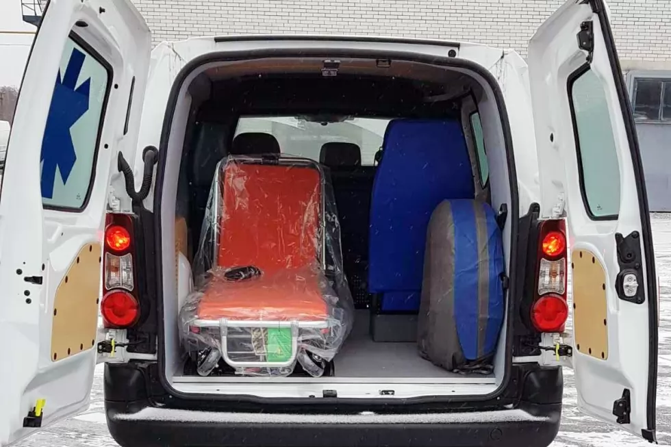 санитарные автомобили ситроен, пежо