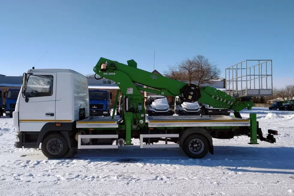 Столичный вуз приобрел южнокорейский автогидроподъемник SKYMAN DS300 на базе МАЗ-4371, фото 14