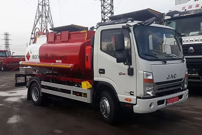 топливозаправщик jac 5