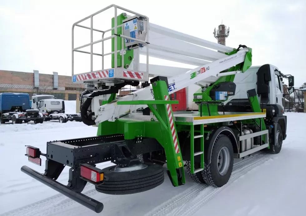 Для монтажа автовышек Comet в Украине впервые использовано турецкое шасси FORD Trucks, фото 6