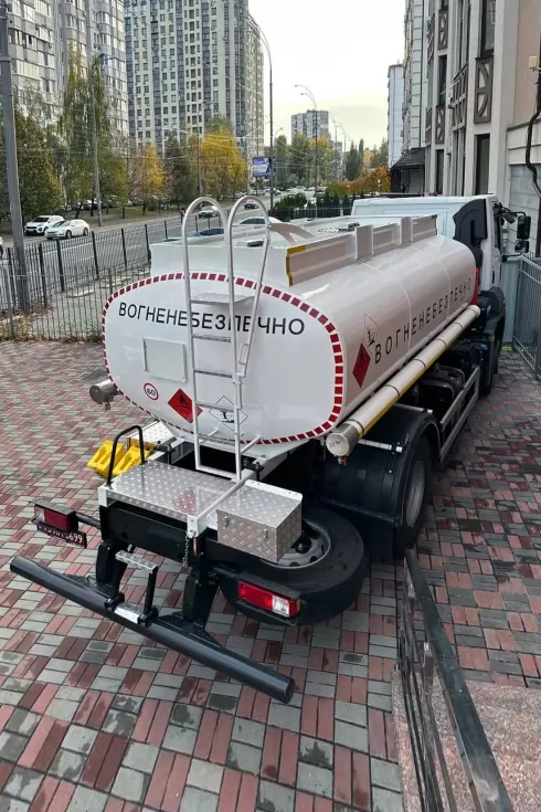 Партия из трех автотопливозаправщиков изготовлена для ведущей аграрной компании, фото 6