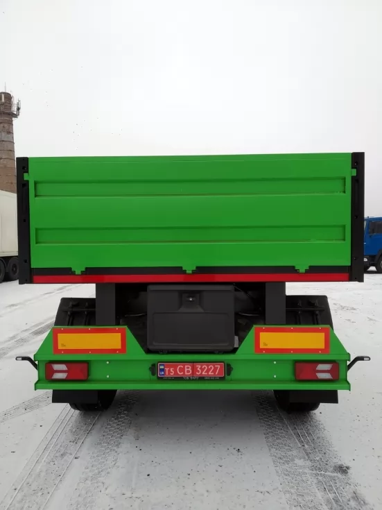 Новая разработка Техкомплект: кран манипулятор PM 15.5 за кабиной седельного тягача IVECO Stralis 420, фото 2