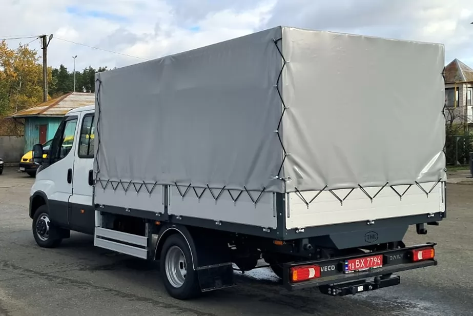 Изготовлена бортовая платформа на базе IVECO Daily с оригинальным тентом, фото 1