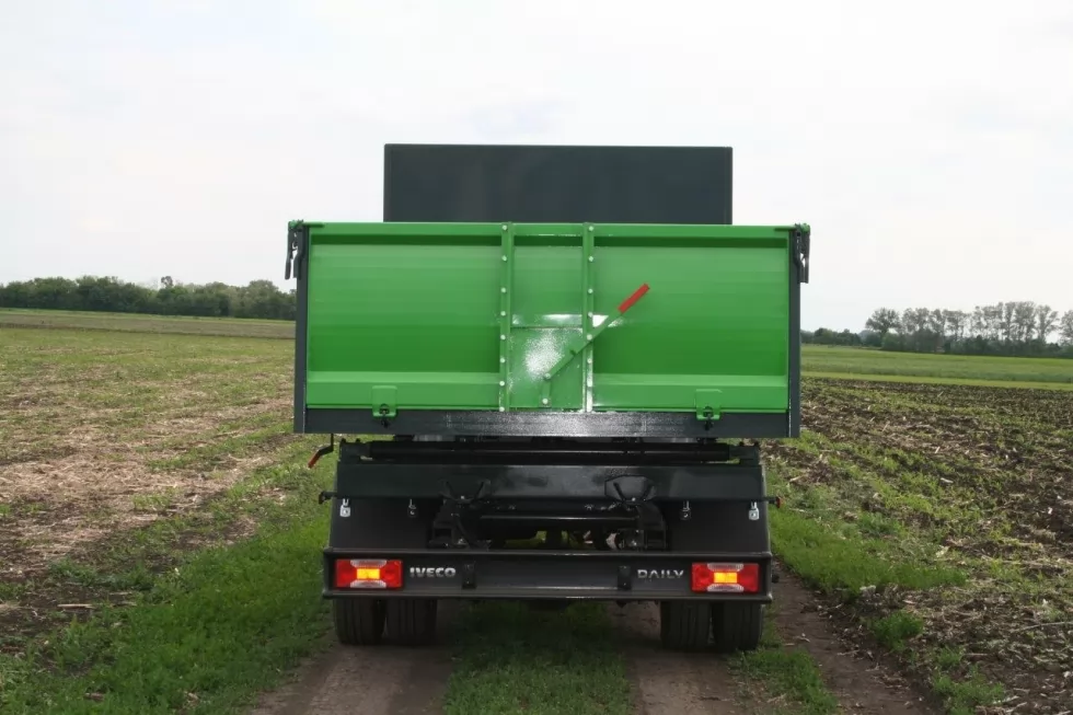 Самосвал с трехсторонней разгрузкой на базе Iveco Daily, фото 4