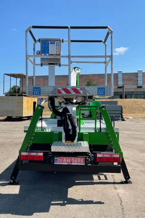 На Заводе спецтехники Техкомплект впервые использовали шасси JAC для монтажа автовышки Comet, фото 6