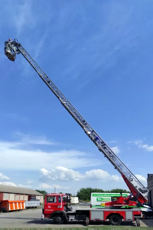 Возобновлена работа спецтехники для пожарных Нежина, фото 8