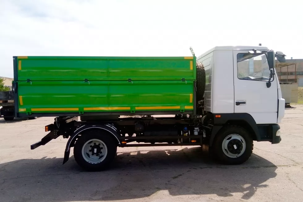 Два самосвала отправятся работать в Харьковскую область, фото 15