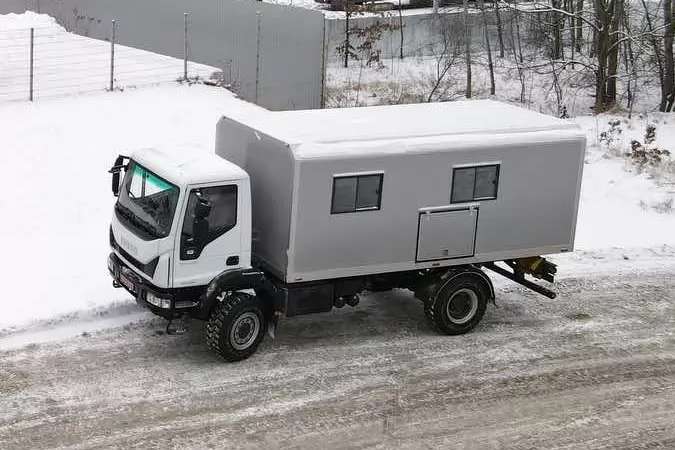 вахтовый автомобиль ивеко