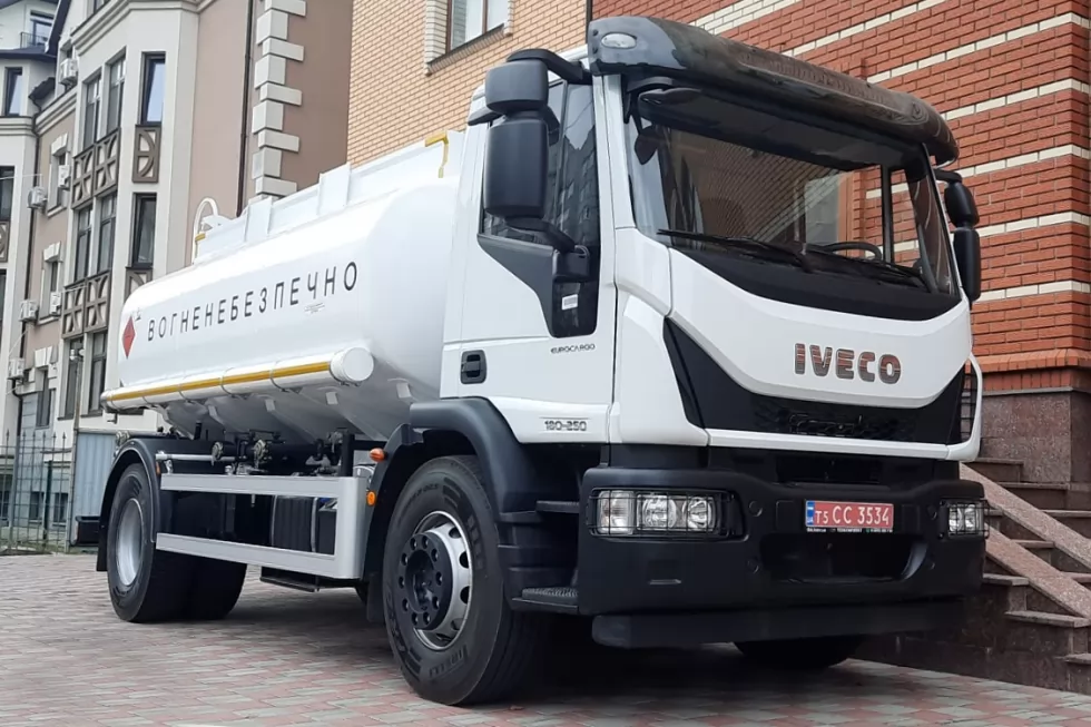 автотопливозаправщик 11 кубометров