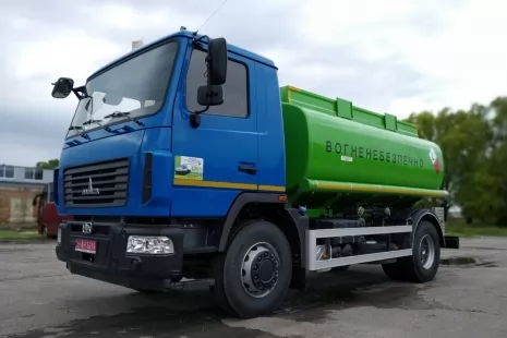 Очередной автотопливозаправщик с объемом цистерны 10,5 м3 отправляется к покупателю