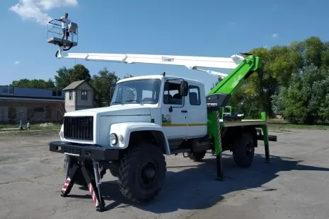 Ровнооблэнерго купил автовышку Comet 18 на полноприводном шасси ГАЗ-3308