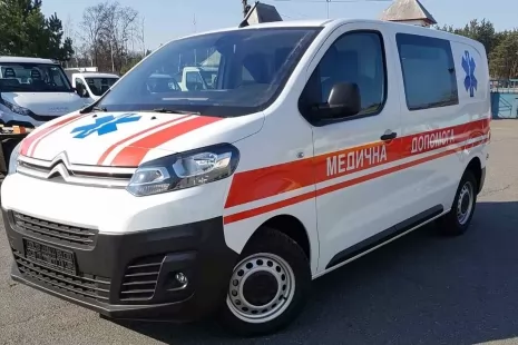 Очередной автомобиль скорой помощи изготовлен в Техкомплект и отправляется на службу