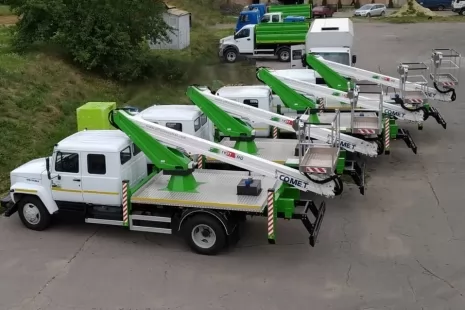 Черновцыоблэнерго получили 4 автогидроподъемника Comet 18 м на сверхдефицитных ГАЗ-3309 (Белава)