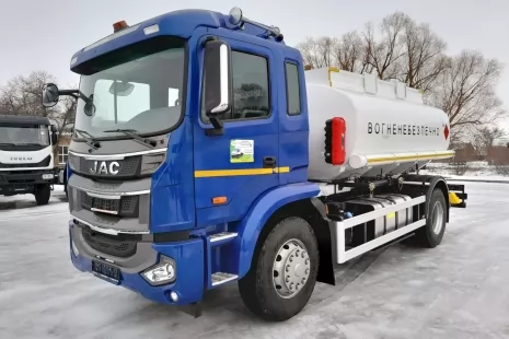 Сделали еще один автотопливозаправщик на JAC N200