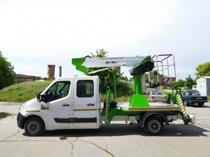 Винницкие коммунальщики приобрели 14-метровую автовышку COMET