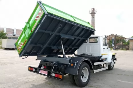 Успешное сотрудничество с Солли-Плюс увеличило спрос на самосвалы Техкомплект