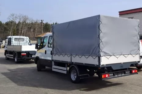 Для черниговских энергетиков изготовили два новых бортовых авто