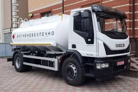 Новый топливозаправщик 11 м <sup loading=