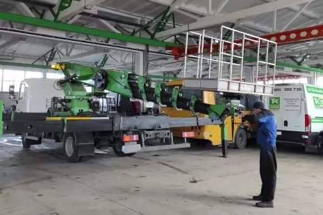 В СЦ Техкомплект взяли на техобслуживание 34-метровый автогидроподъемник SKYMAN