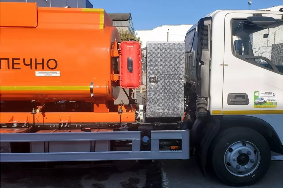 Виготовлено черговий автопаливозаправник на FOTON з цікавим доповненням у конструкції, фото 1