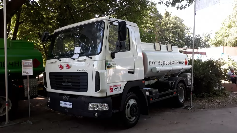 На ПАТ УКРНАФТА будуть перевозити та вести облік палива за допомогою нашої спецтехніки, фото 5