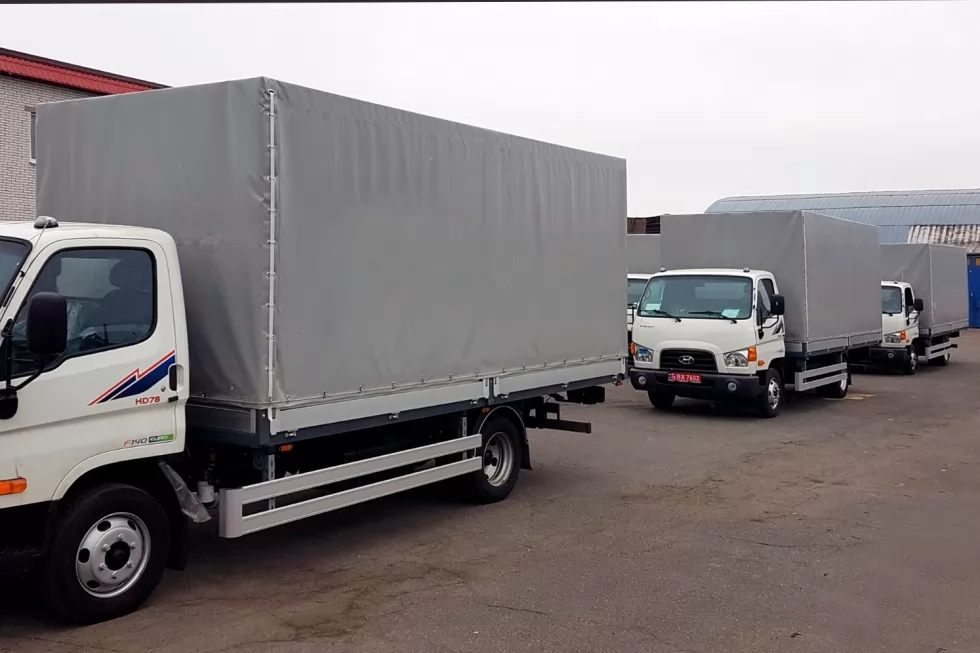 Готується до відвантаження партія бортових платформ на Hyundai HD78, фото 7