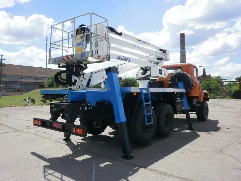 Нова модель автогідропідйомника 28 метрів на шасі КрАЗ 63221 6х6, фото 6