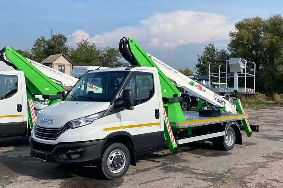 Готується до відвантаження партія найпопулярніших автовишок на IVECO Daily, фото 11
