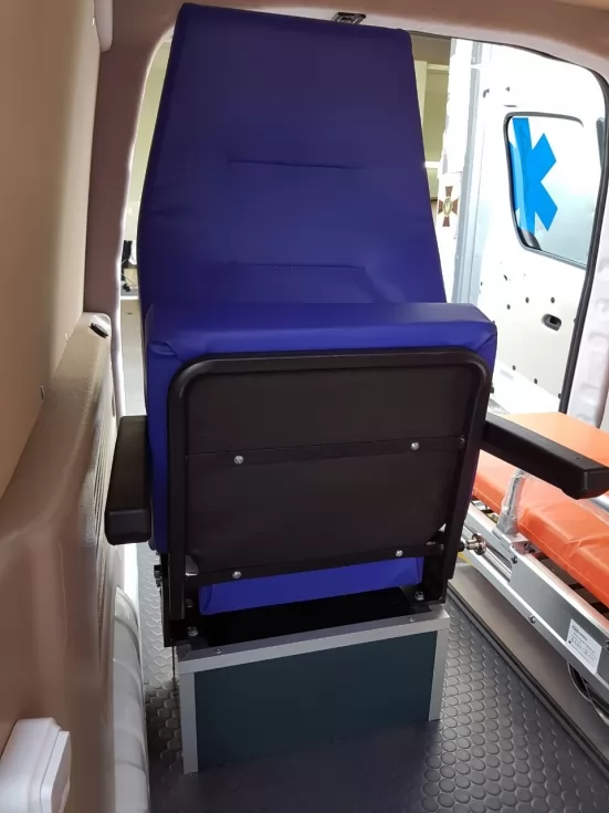 У Кропивницькому на один хороший автомобіль швидкої допомоги побільшало, фото 3