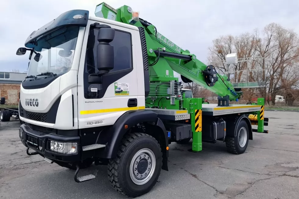 Енергетики з Сумиобленерго користуватимуться автовишкою 34 м на базі IVECO Eurocargo, фото 4