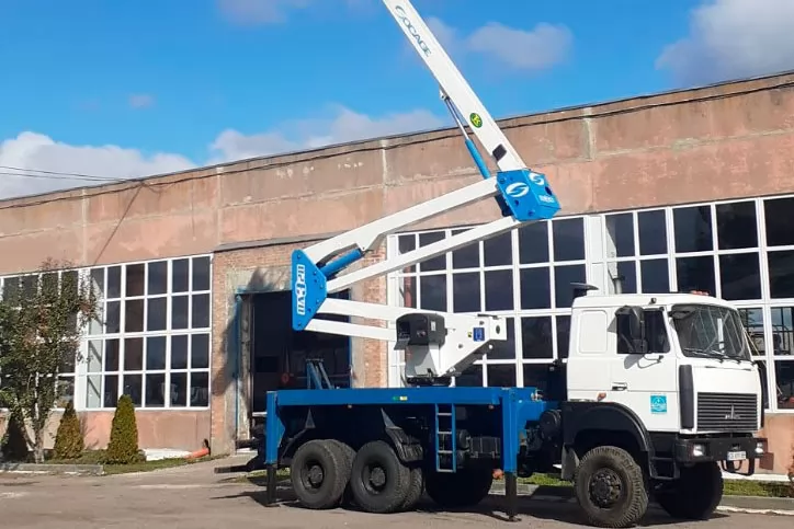 Виконано капітальний ремонт 28-метрової автовишки Socage, фото 10