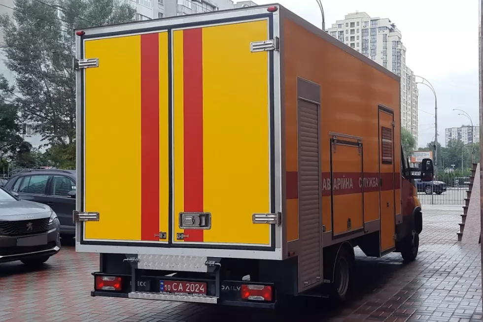 Комунальники Дніпровського району столиці отримають ще одну аварійно-ремонтну майстерню, фото 13