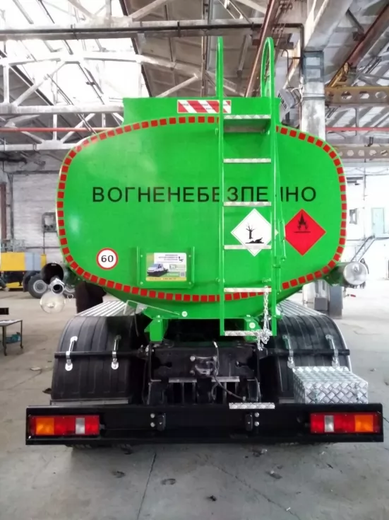 На Заводі Техкомплект запущено у серійне виробництво 12-кубометровий паливозаправник на 3-вісному шасі МАЗ, фото 5