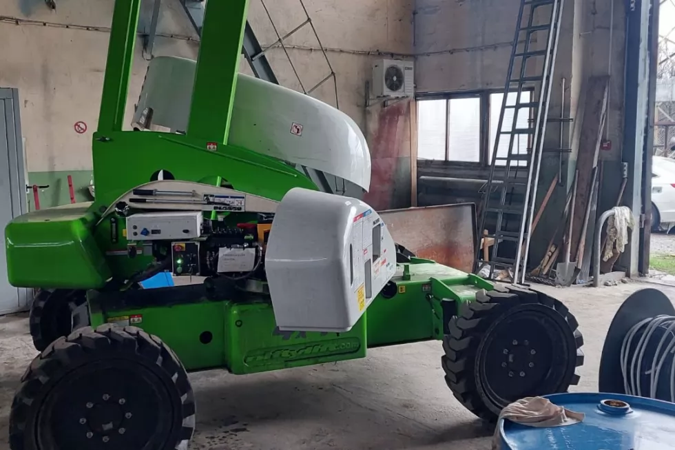 Виконано виїзний сервіс самохідного підіймача NIFTYLIFT HR21 4x4, фото 2