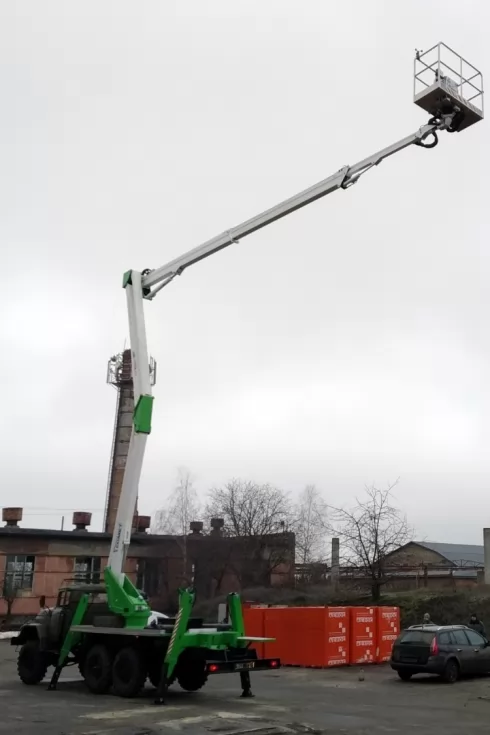 Військові машини ЗІЛ-131 оснастили автовежами 26 | 2 | 13 HQ JIB, фото 5